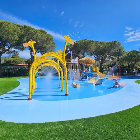 Camping Lacona Pineta 카폴리베리 외부 사진