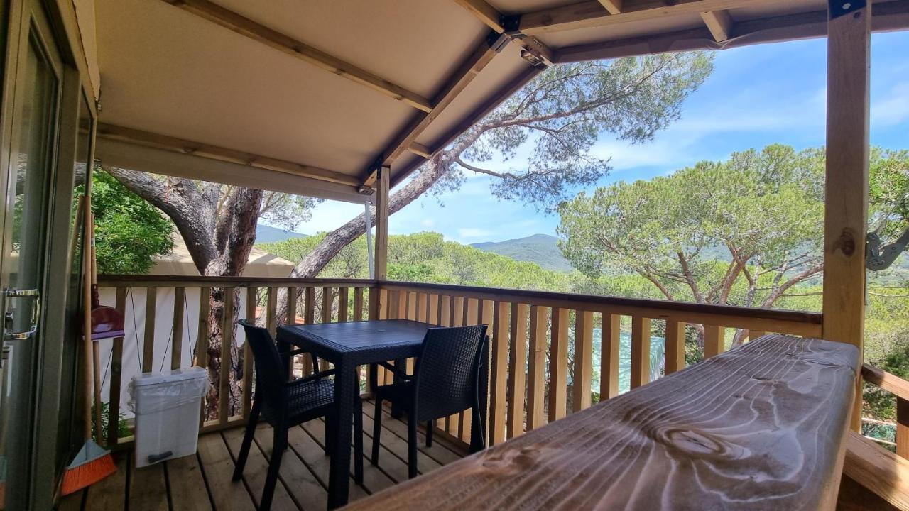 Camping Lacona Pineta 카폴리베리 외부 사진