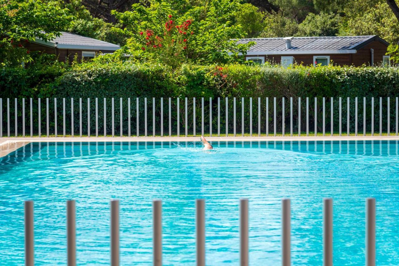Camping Lacona Pineta 카폴리베리 외부 사진