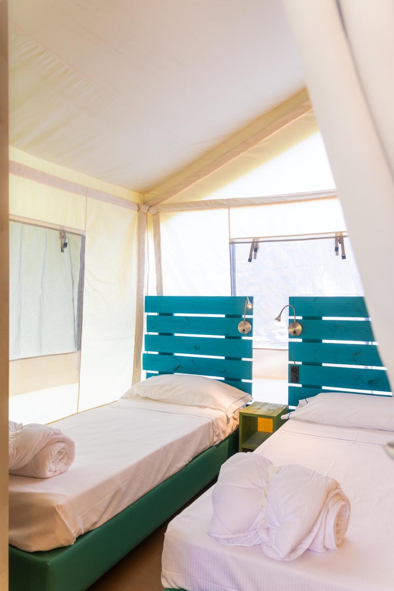 Camping Lacona Pineta 카폴리베리 외부 사진