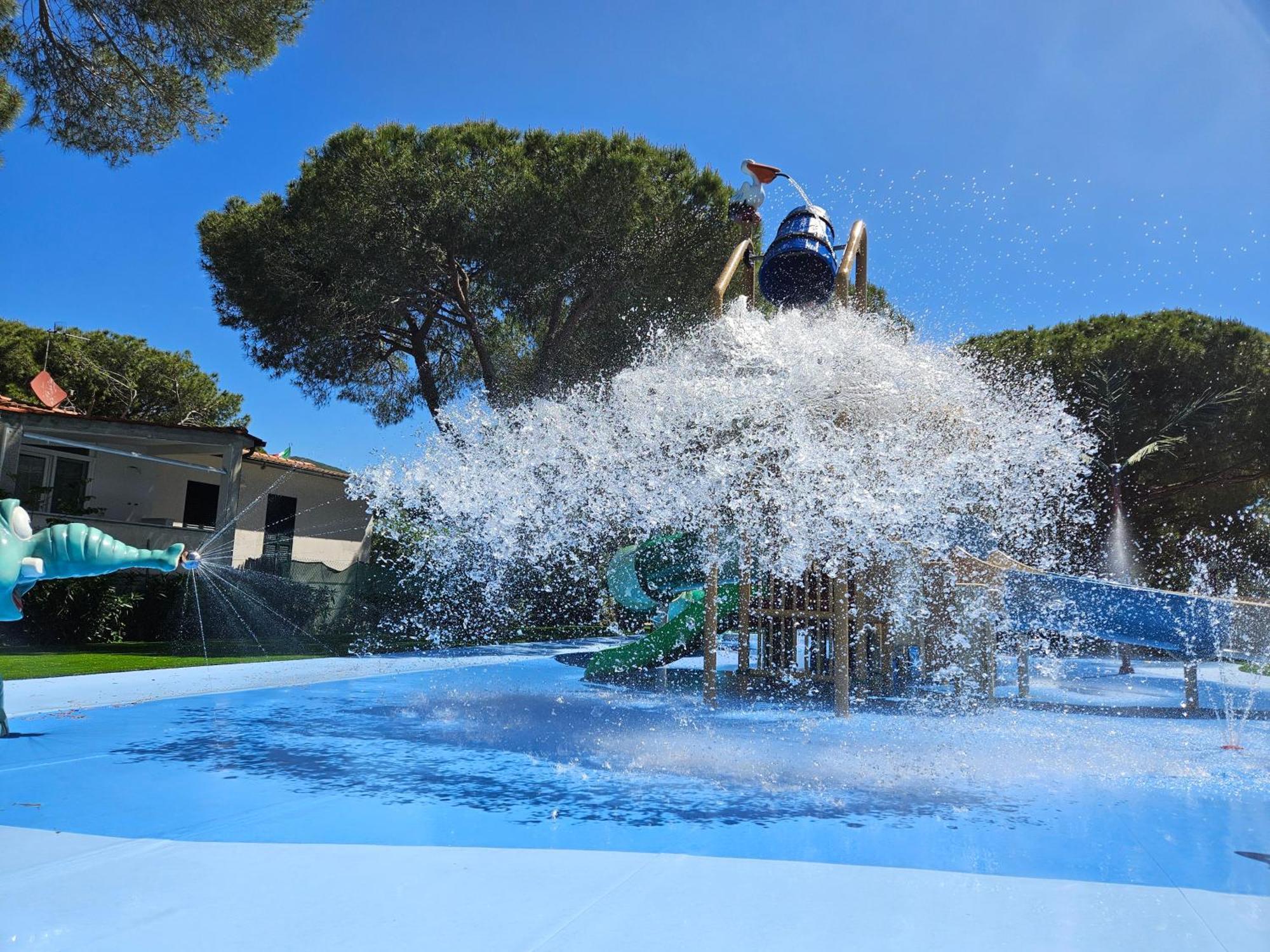 Camping Lacona Pineta 카폴리베리 외부 사진